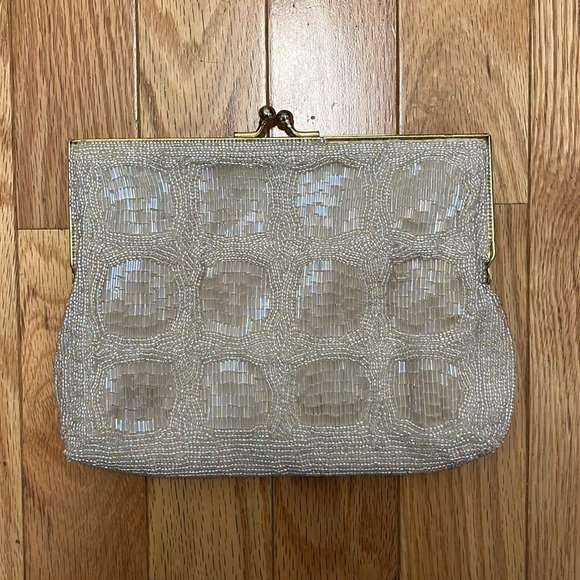 Vintage‎ La Regale Hand Beaded  Small Wedding Clutch - Picture 2 of 5